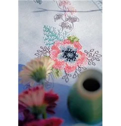 Bedruckte Deckepackung Pastellblumen